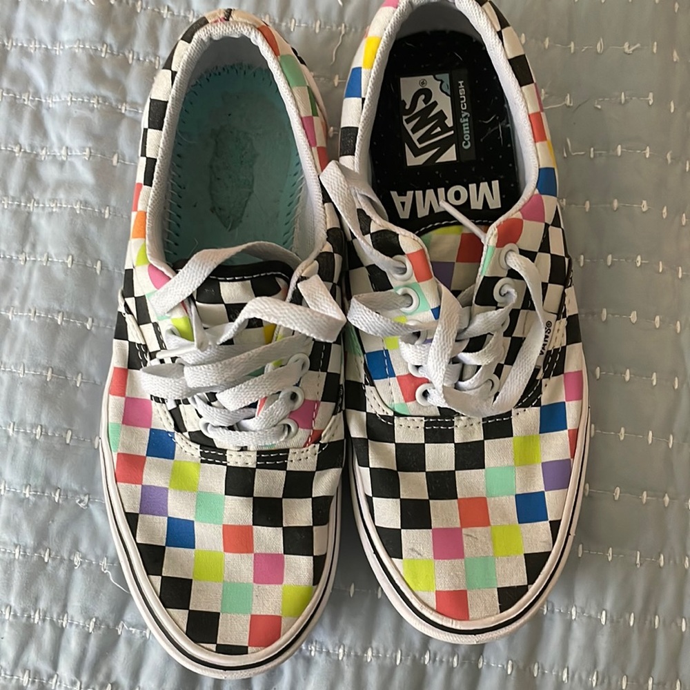 MoMA vans.